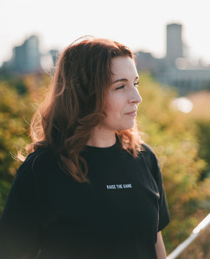 Women black tee shirt Shadō